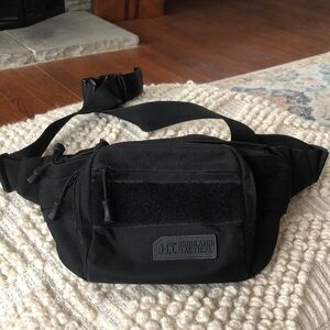Highland tactical MOBILITY WAIST PACK | TACTICAL PACK In Excellent Condition!